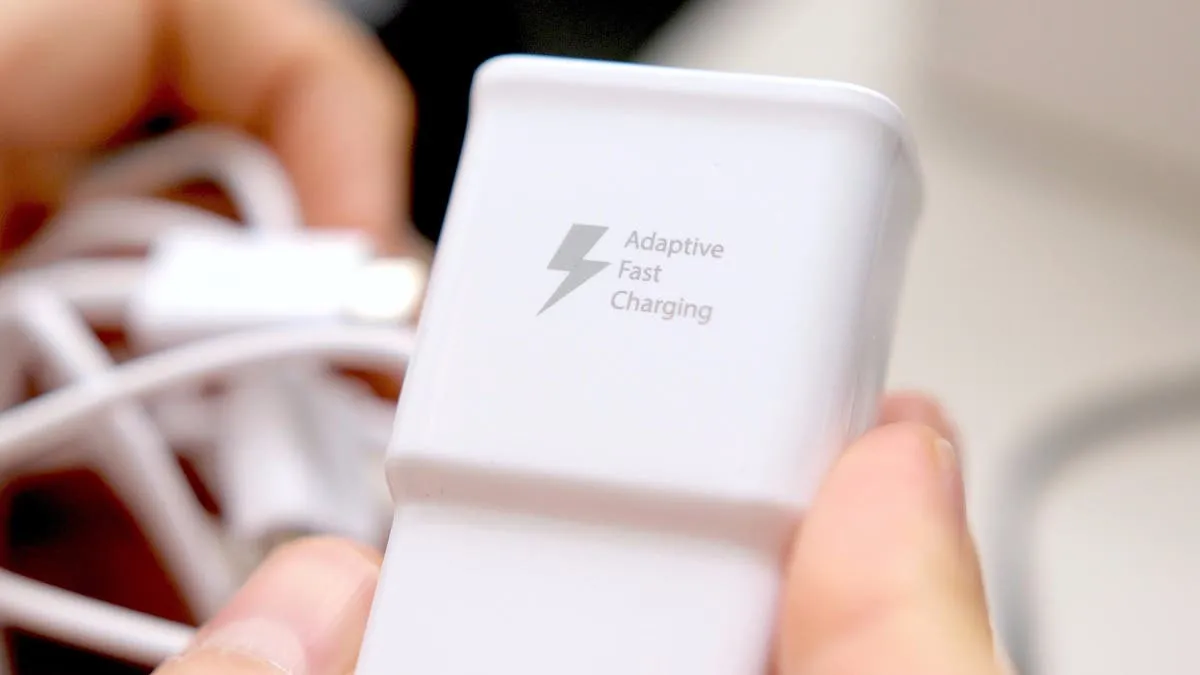 Researchers are preparing solutions to charge batteries quickly and safely