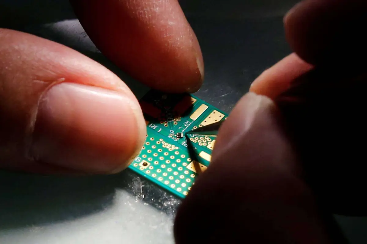 Top 10 global semiconductor manufacturers in H1 2022