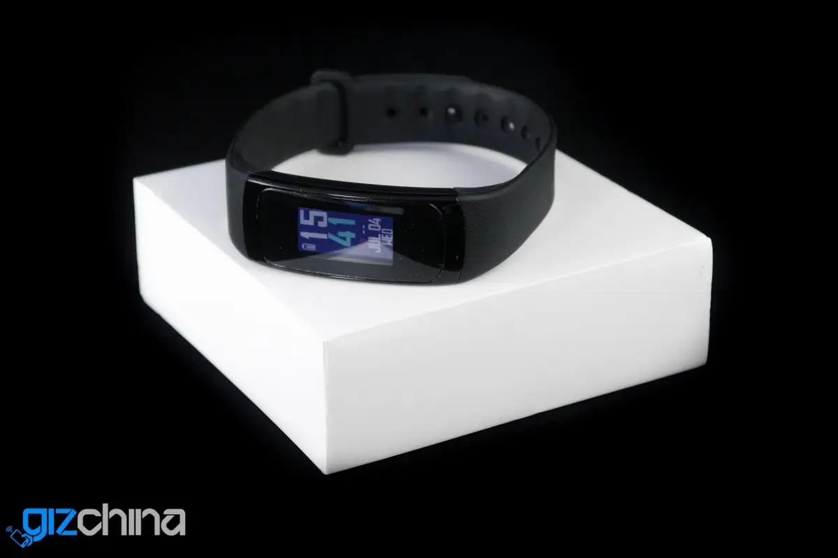 Zeblaze Plug C Review: The Best Outdoor Smart Band