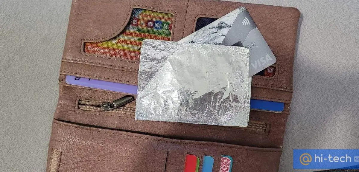 Why Some Russians Wrap Bank Cards in Foil