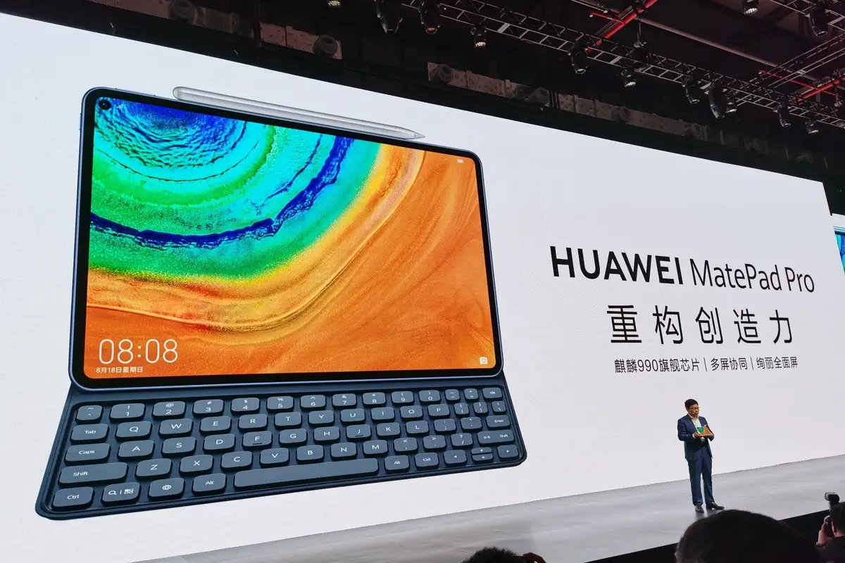 Huawei MatePad Pro is Official: First Tablet Ever with Reverse Wireless Charging