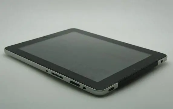 Next Generation iPad Clone Gets a 7 hour Battery and 70 hours of Stand by!