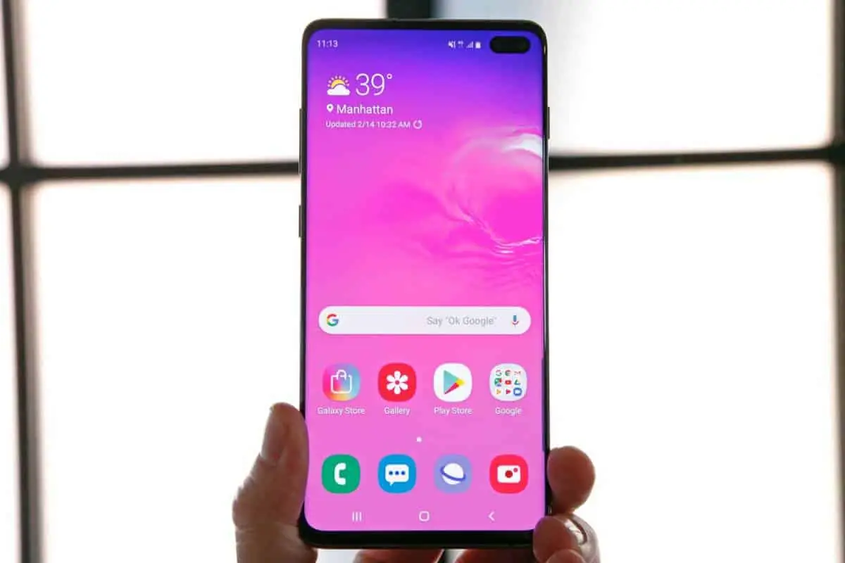 Samsung will remove all paid content from its Galaxy Store in some countries