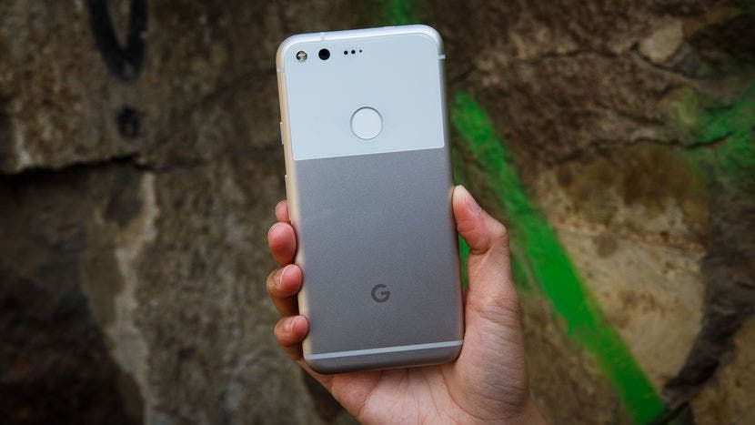 IDC: Google shipped 3.9 million Pixels in 2017, Essential PH-1 lags behind with 88,000