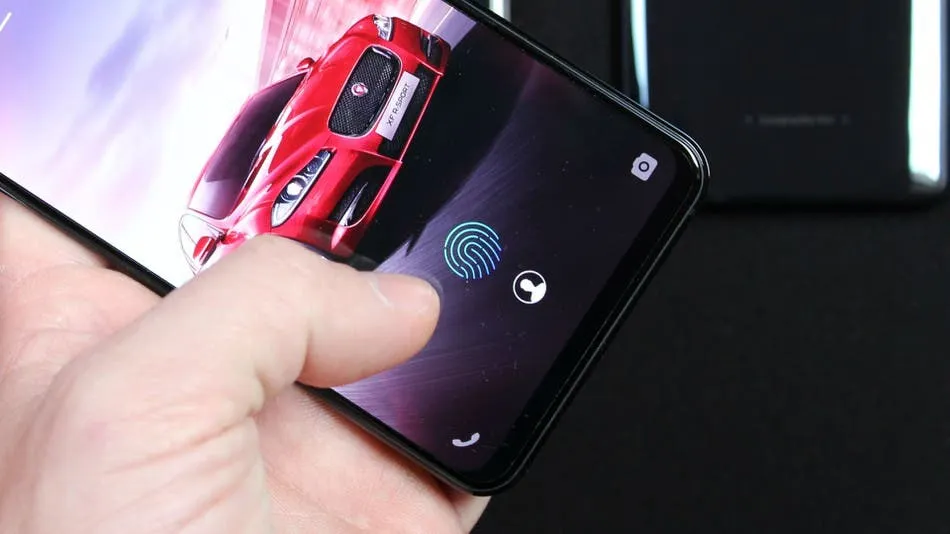 OnePlus 6T first leaked photos appear: true or fake?