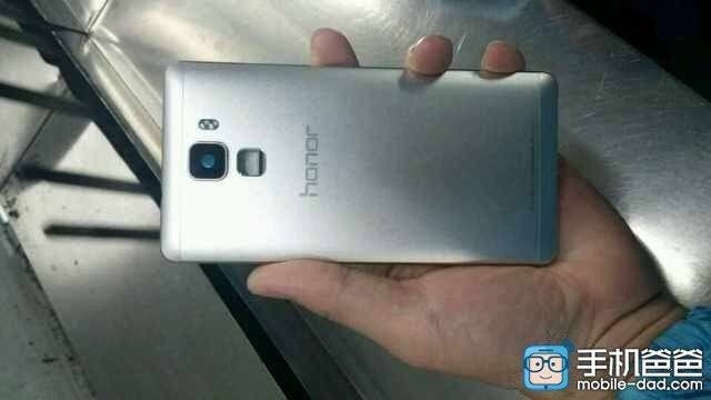 Huawei Honor 7 first photo spotted!