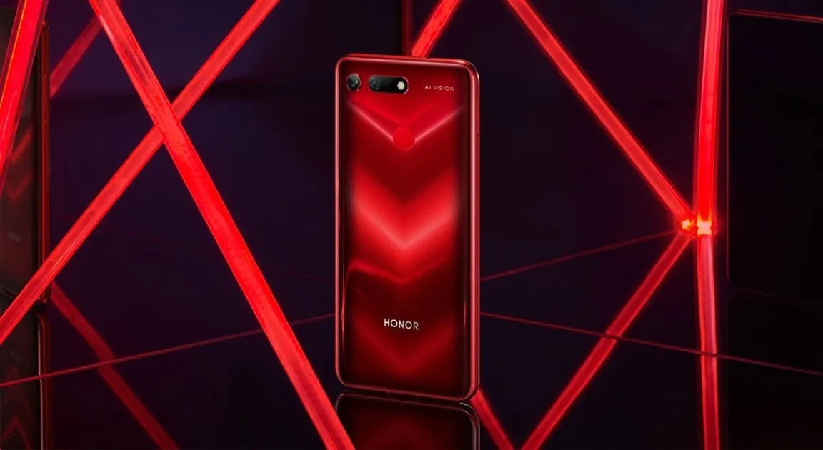Honor V30 display surfaces with pill-shaped punch hole and two cameras
