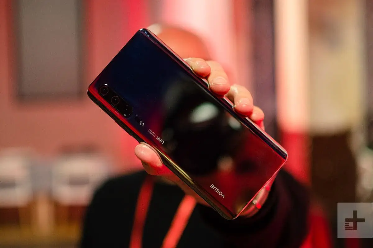 Huawei caught cheating with Huawei P30 Pro promotional photos