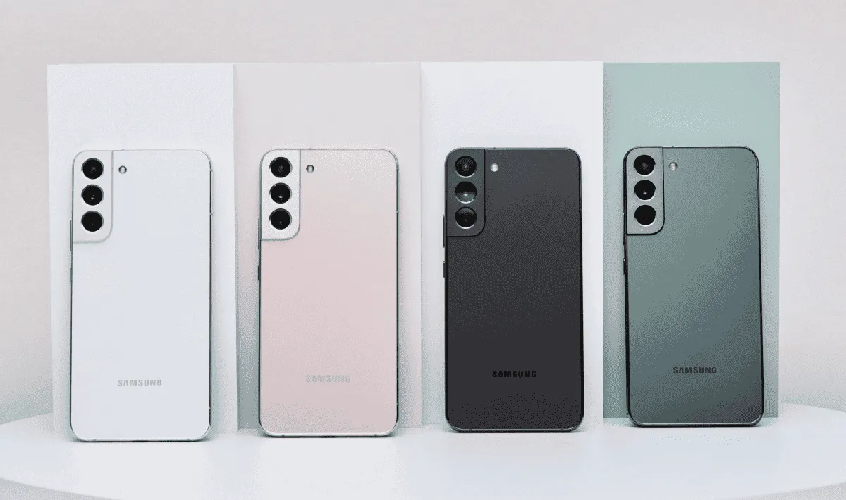 Samsung Galaxy S22 and S22+ are official with slight upgrades
