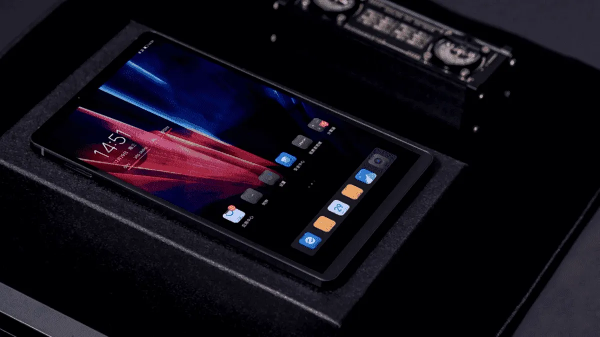 Lenovo Legion Y700 gaming tablet leaks in all its glory