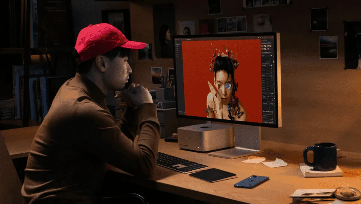 YouTuber converts iMac 27-inch into "Studio Display" for the half of the price