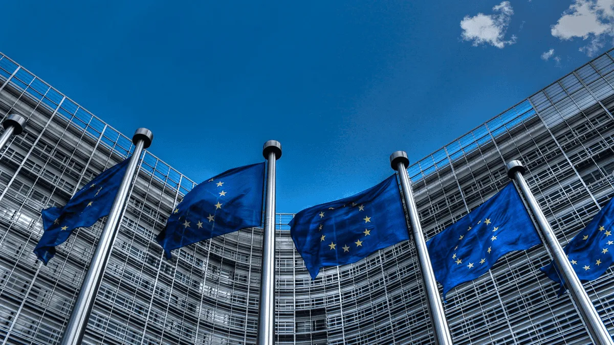 Mobile roaming charges remain free in the EU until 2032