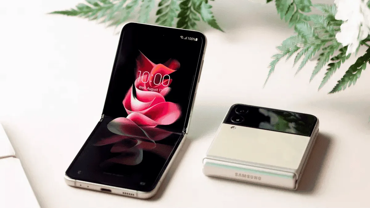 Samsung Galaxy Z Flip 5G update brings August 2022 security patch