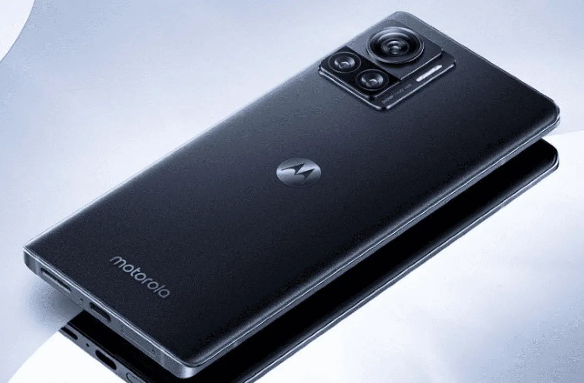 Motorola Edge X30 Pro and RAZR 2022 launch on August 11