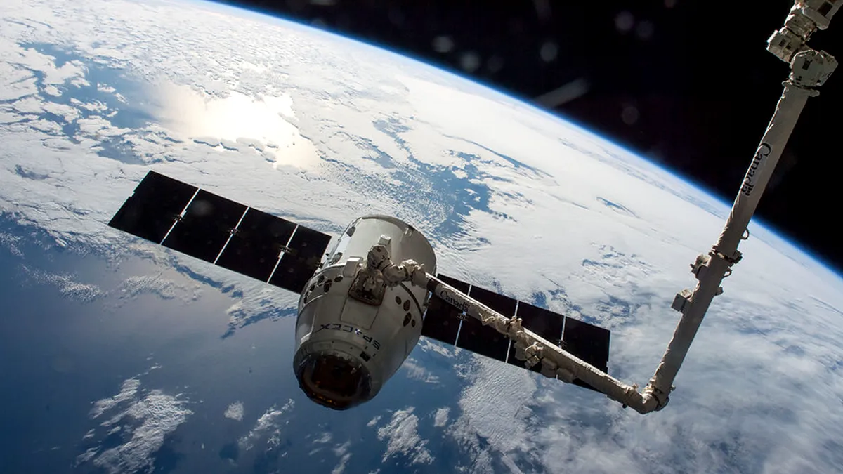 SpaceX launches Dragon spacecraft to send suppliers to ISS