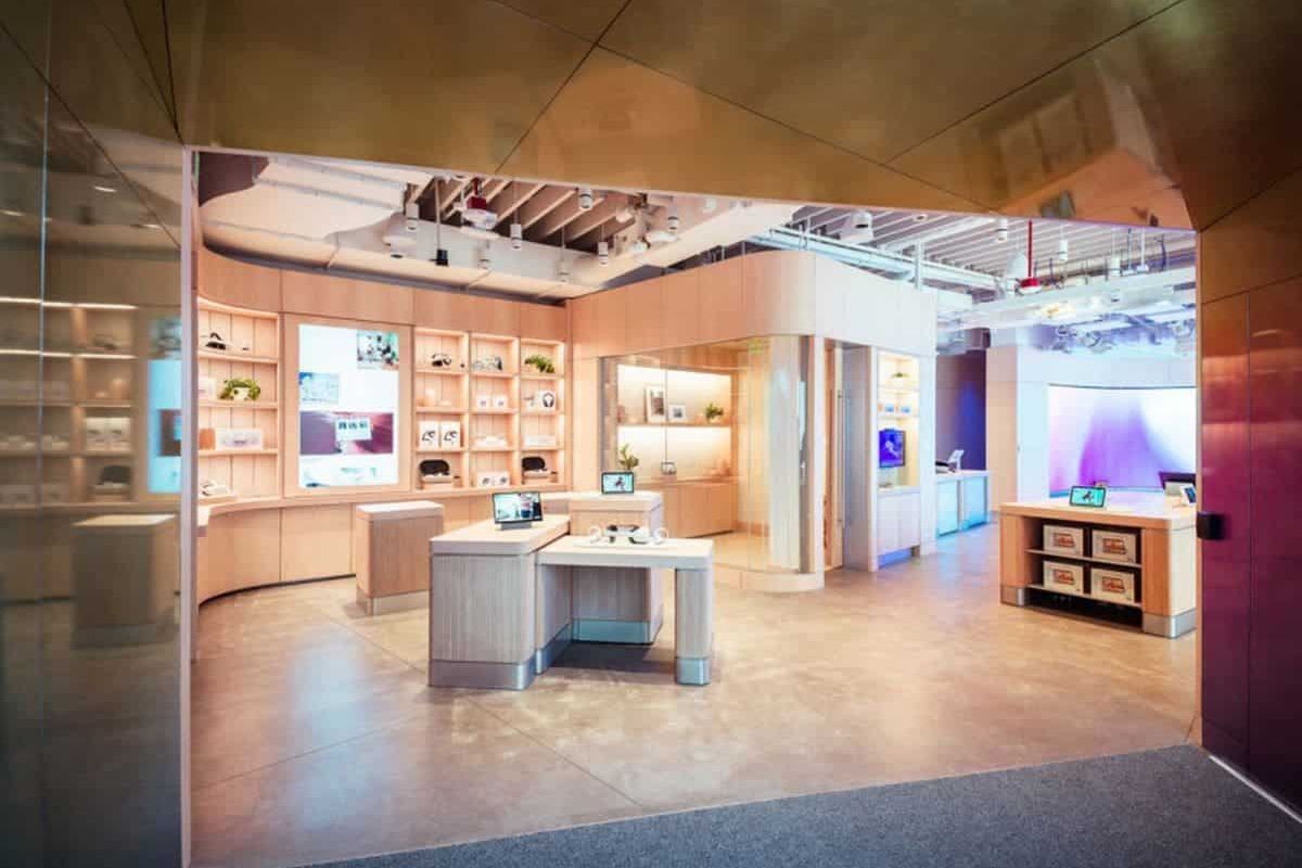 Meta's first offline retail store opens - fully developing "Metaverse"