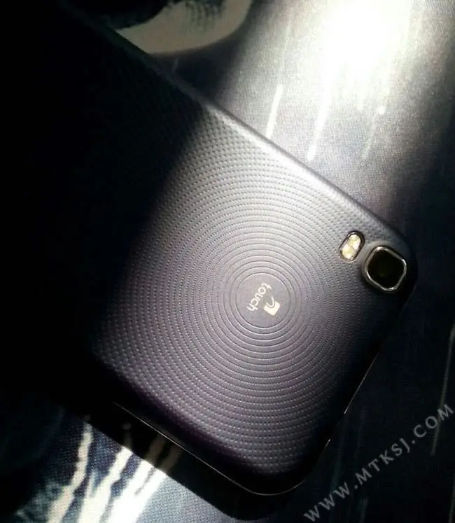 Suspected iOcean MT6752 spotted with rear touch panel