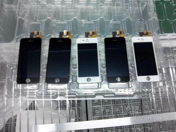 Next Generation iPhone 5S photographed in Foxconn factory!