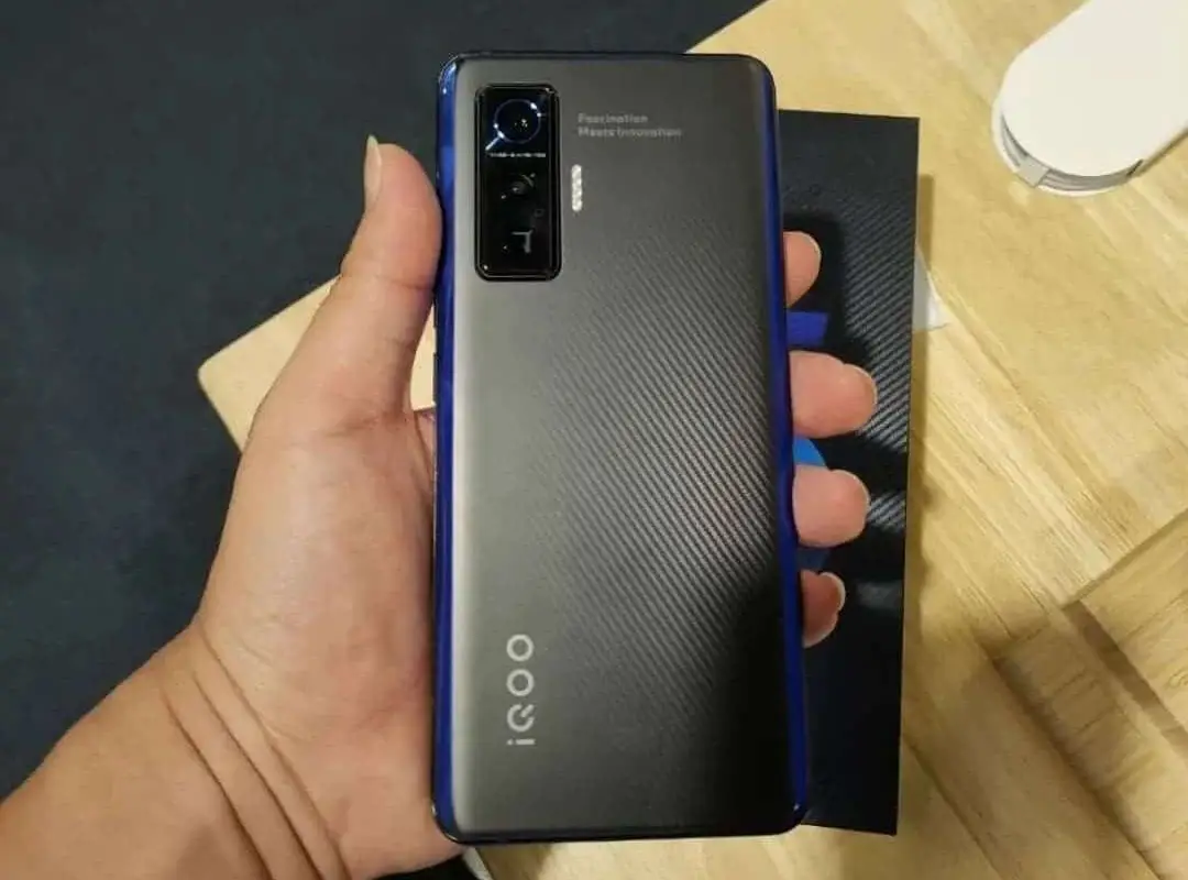 The design of the upcoming iQOO 5 Pro is fully revealed