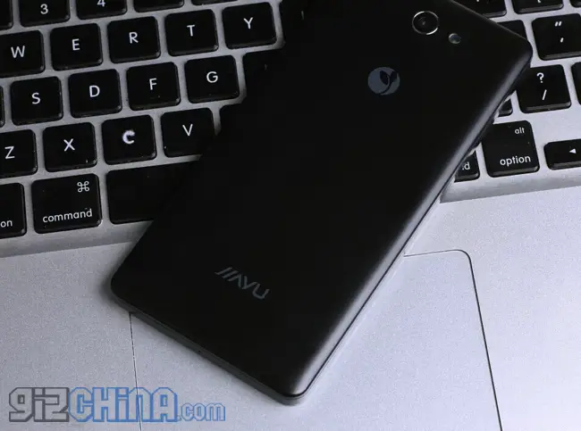 Here are the first official JiaYu F2 photos