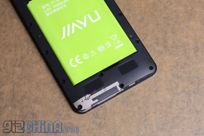 JiaYu S3 alloy chassis photos plus dual 4G LTE is confirmed