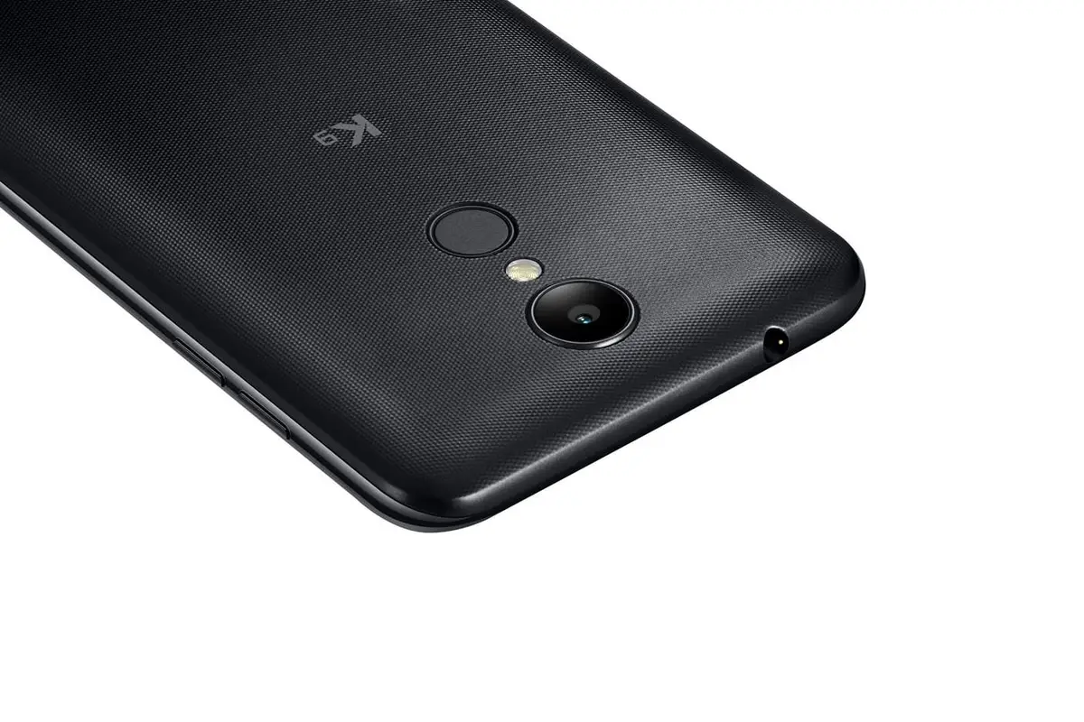 LG K8 (2018) announced in  Russia as LG K9