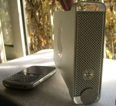 Mac Pro Mini Case Mod Anyone?