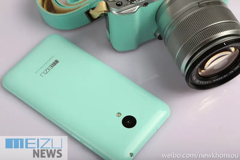 This Meizu m1 mini photo is as official as it can get!