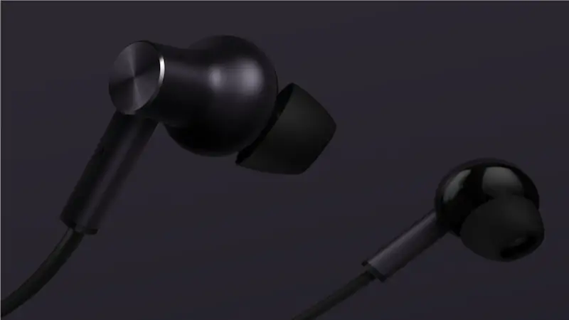 Giveaway! 2 winners wanted for Xiaomi's Noise Cancelling Earphones!