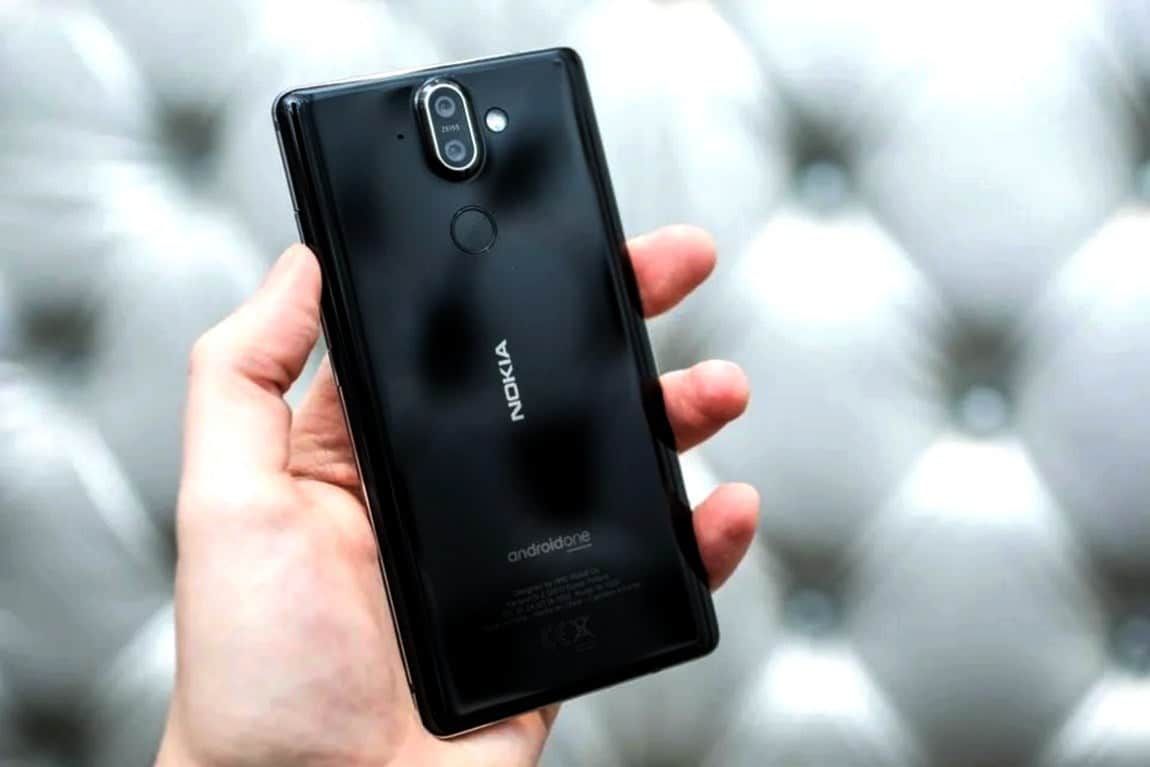 Nokia 8 Sirocco receives Android 10 update with April security patch