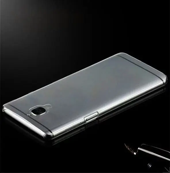 More OnePlus 3 photos if you haven't had enough (plastic case included)