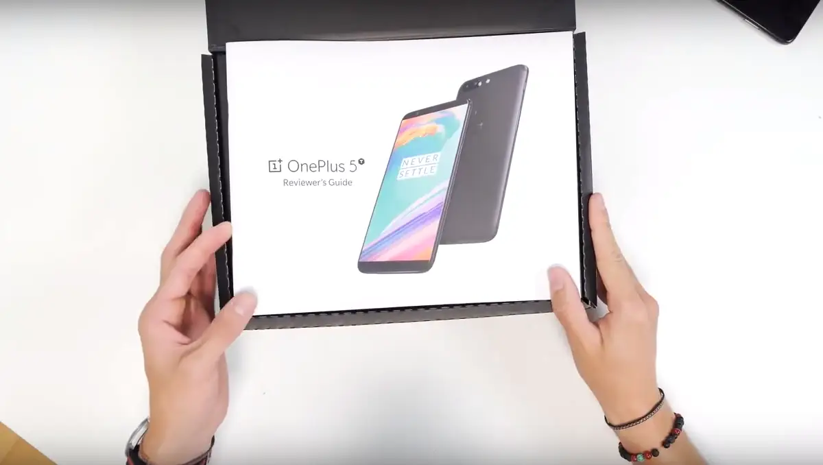 Breaking: OnePlus 5T unboxed and shown off in a hands on video