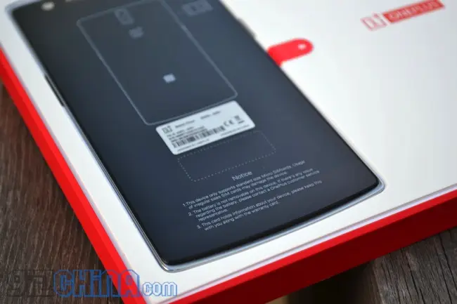 OnePlus One, Xiaomi Mi3 show up on Amazon India