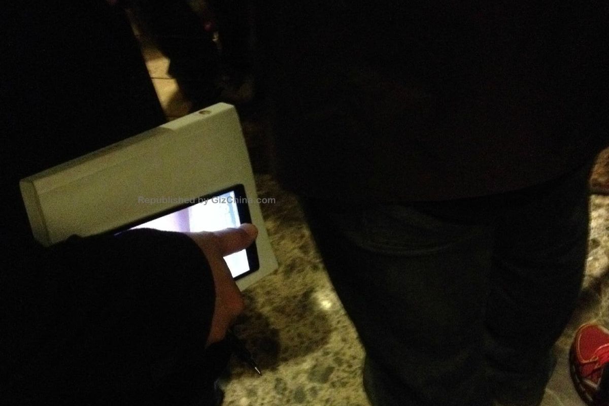 Oppo Find 7 spotted in the wild!