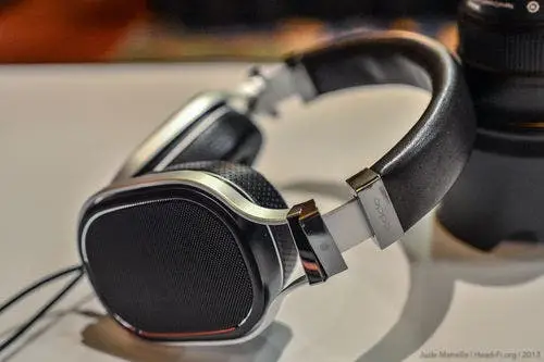 Prototype Oppo PM-1 panar magnetic headphone spotted