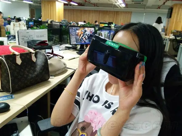 Oppo to release their very own VR goggles?