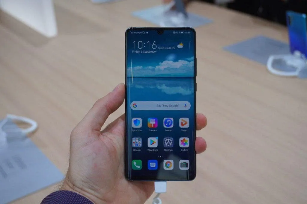 Huawei P30 Pro gets HarmonyOS 2.0.0.209 update