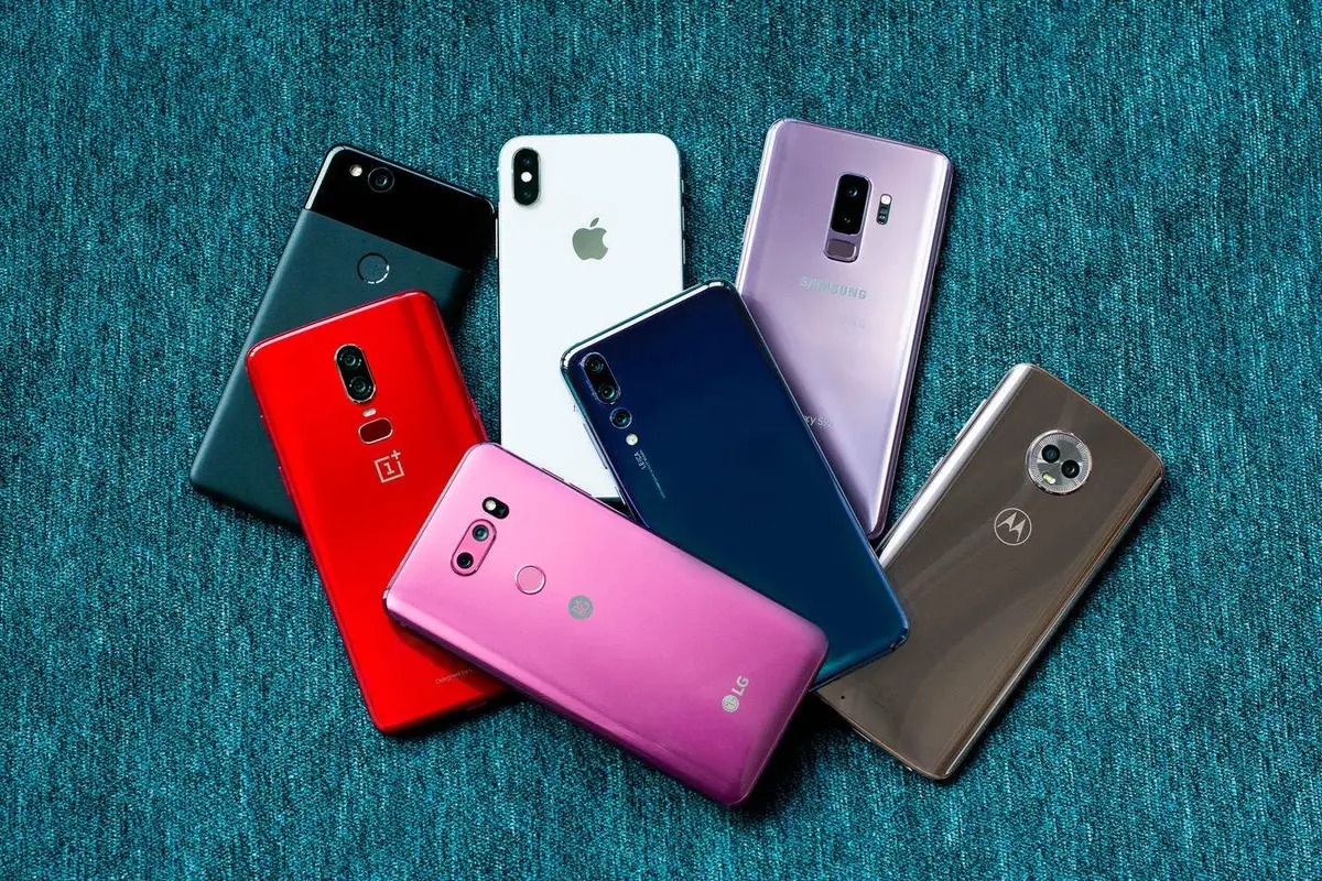 Global smartphone shipments will decline by 3.7% in 2019