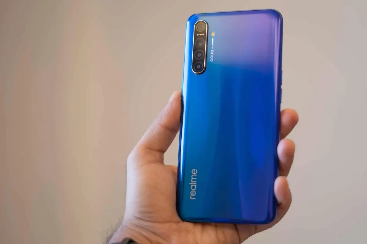 Realme X50 will arrive with 120 Hz display and dual front camera