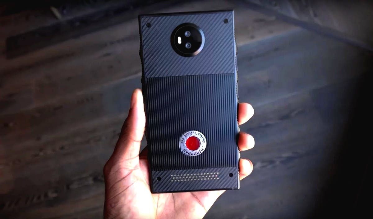 RED Hydrogen Two is cancelled; company's founder retires