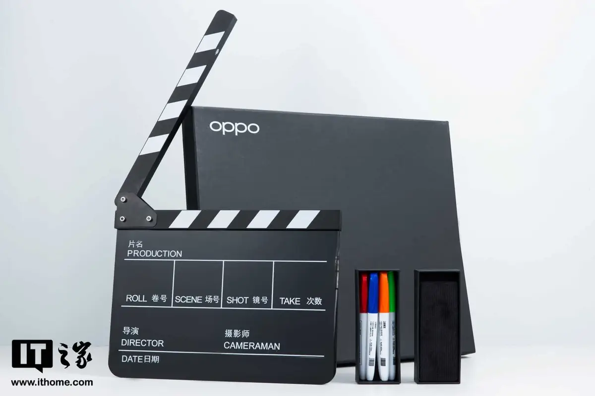 Oppo Reno 3 launch invitation letter features a "note board"