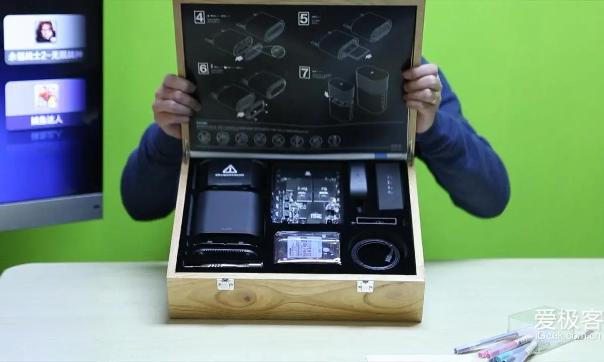 Video: First 500 Xiaomi Routers are special edition self assembly