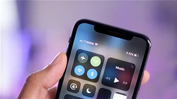Oppo Applied For a patent Like iPhone X's Bangs Screen