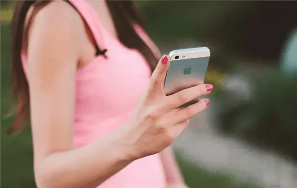 Strategy Analytics: Chinese Users Postpone Buying New Phones