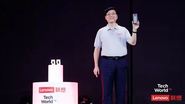 Lenovo Introduced The World's First 5G Smartphone, Moto Z3