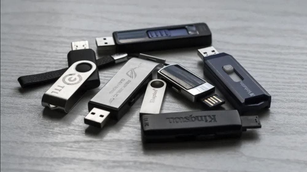 Do you really need to 'Safely remove' USB drive in windows? : Microsoft finally answers