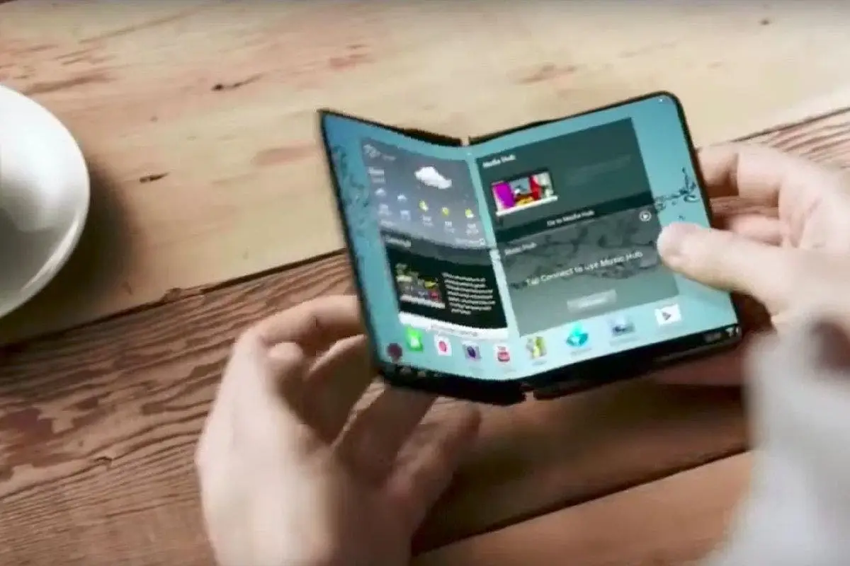 Samsung patents a dual-screen smartphone like the Surface Duo
