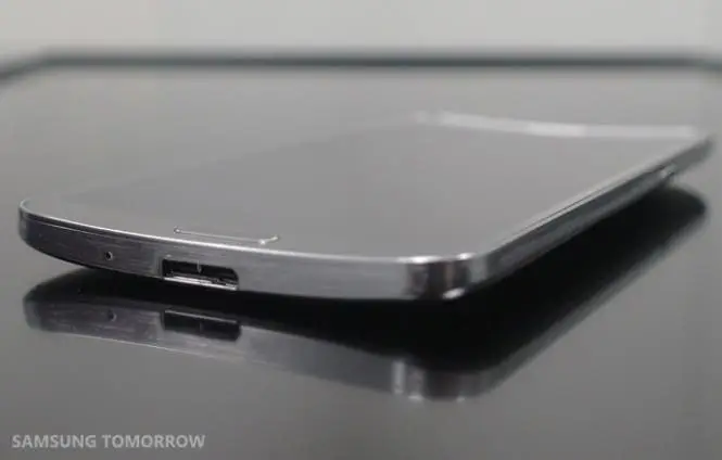Here is the Samsung Galaxy Round with curved display