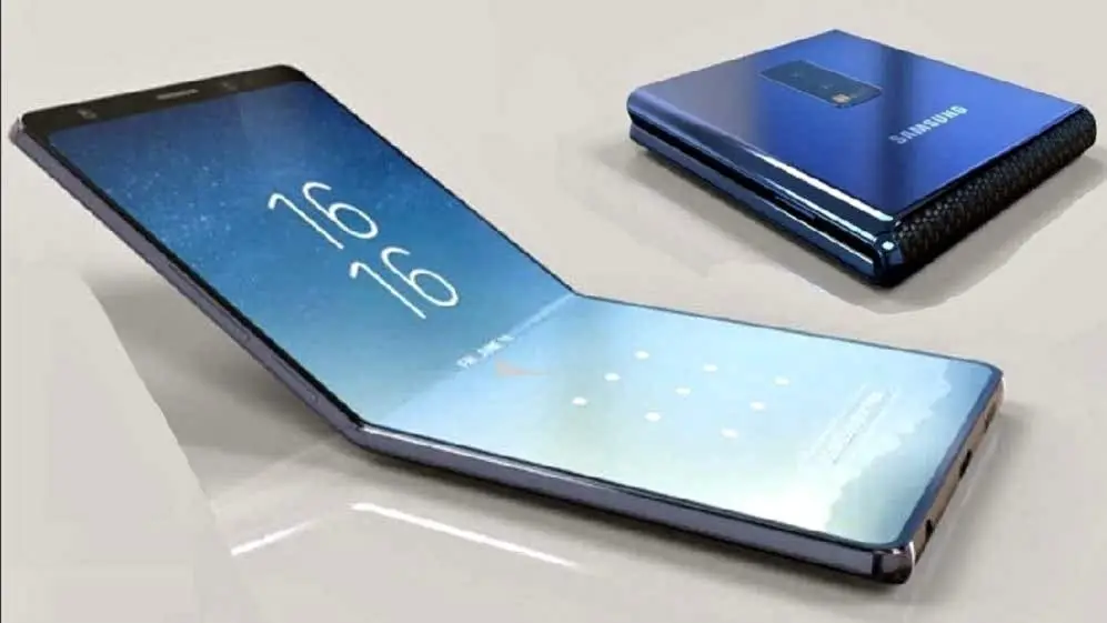 Samsung to launch a 6.7-inch clamshell foldable smartphone in 2020; It will resemble Motorola's RAZR