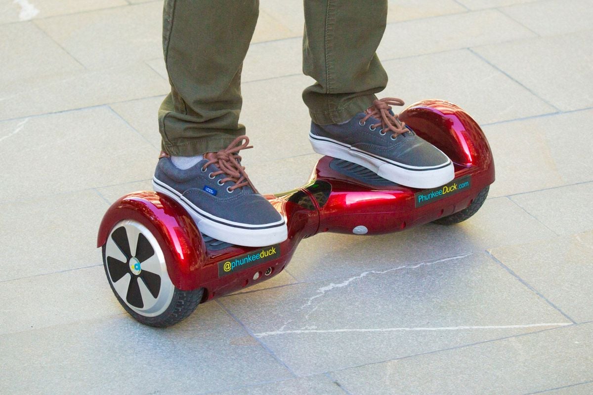 China begins fining hoverboard riders